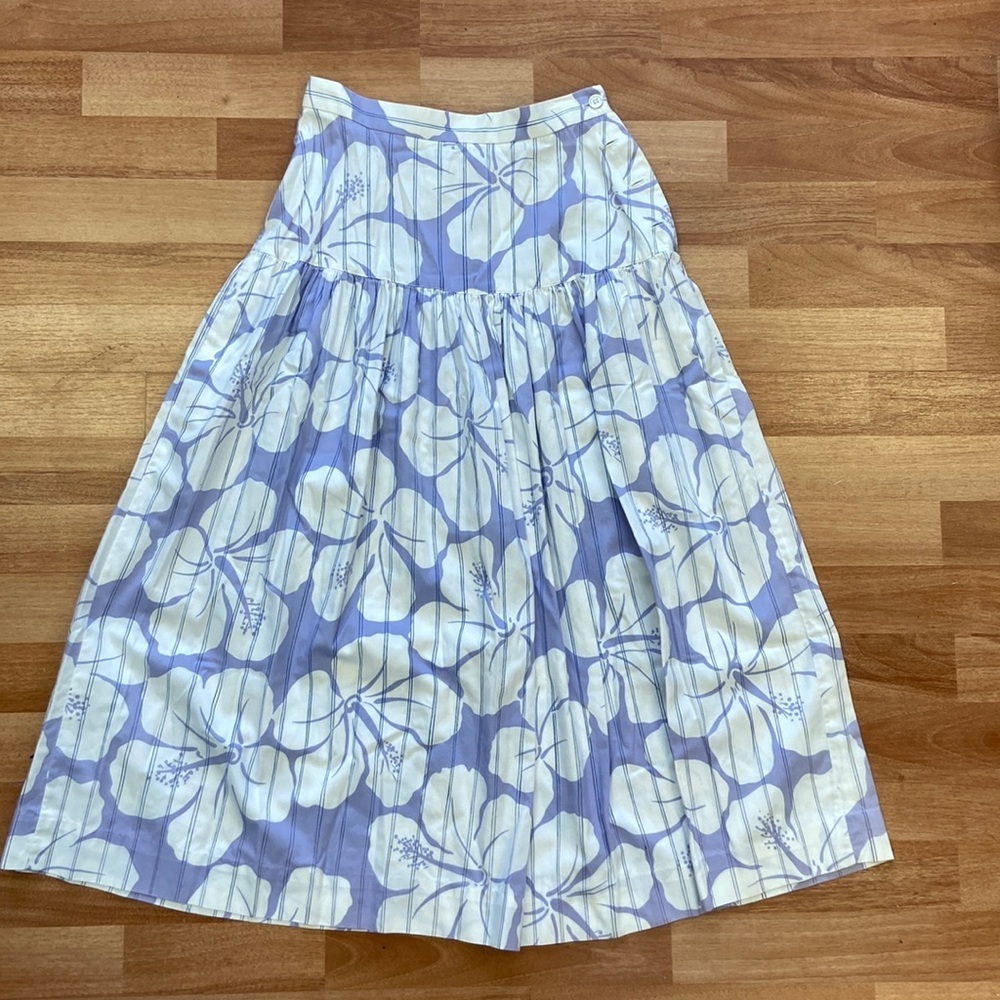 Purple and white flared skirt NS est size 0